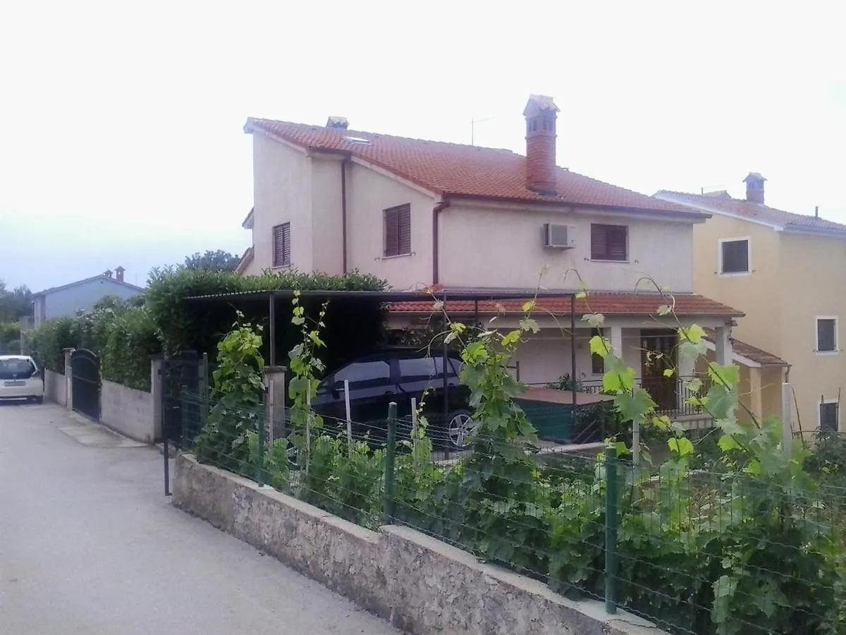 Apartment Edi 1 Pula