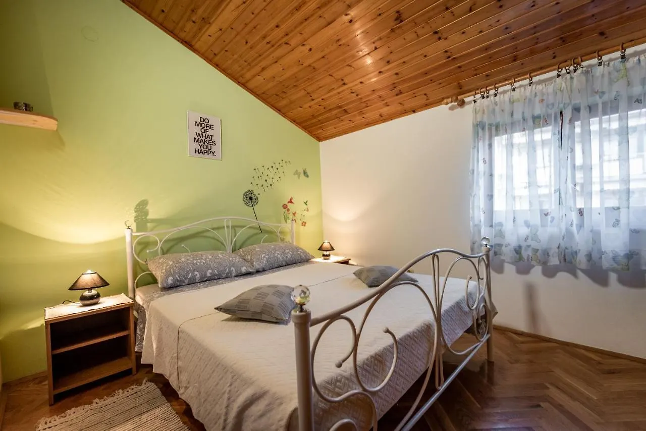Apartment Edi 1 Pula